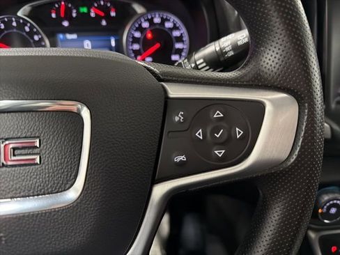 Used 2024 GMC Terrain SLE image 13