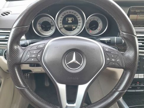 Used 2015 Mercedes-Benz E 400 Sedan image 5