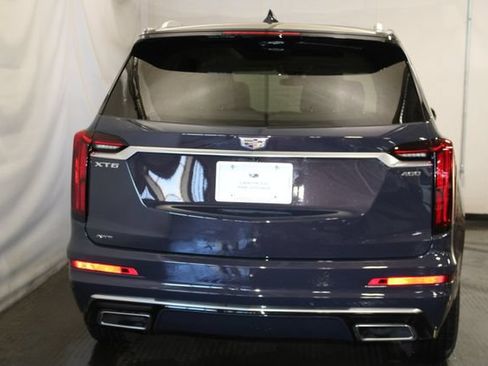 Used 2024 Cadillac XT6 Premium Luxury AWD/4WD image 6
