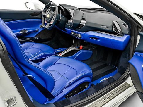Used 2017 Ferrari 488 Spider RWD image 17