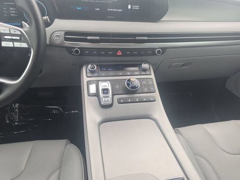 Certified 2025 Hyundai Palisade SEL AWD/4WD image 11