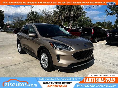 Used 2021 Ford Escape SE w/ Convenience Package image 3