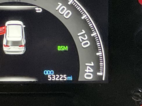 Used 2024 Toyota RAV4 XLE w/ Convenience Package image 22