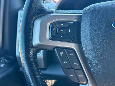 Used 2022 Ford F250 Lariat w/ Chrome Package image 27