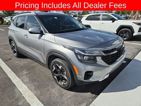 Used 2025 Kia Seltos S FWD image 2