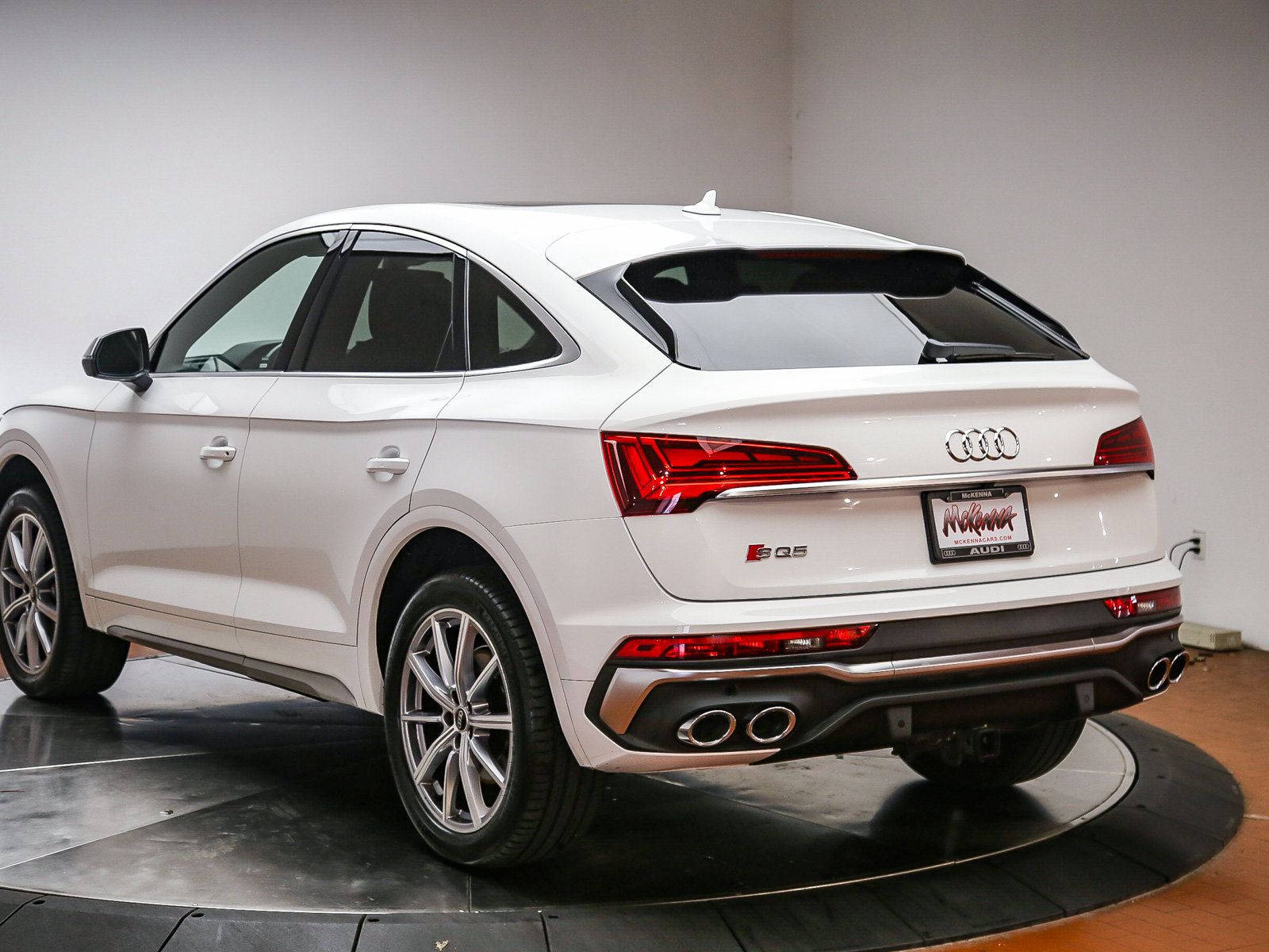 Used 2023 Audi SQ5 Premium Plus w/ Premium Plus Package AWD/4WD image 5