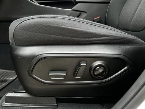 Used 2023 Jeep Grand Cherokee L Laredo w/ Luxury Tech Group I AWD/4WD image 30
