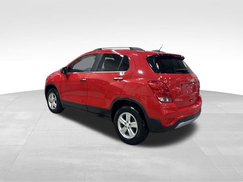 Used 2018 Chevrolet Trax LT w/ LT Convenience Package image 17