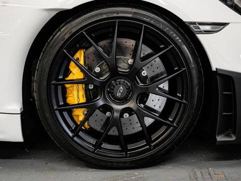 Used 2024 Porsche 718 Boxster Spyder RS RWD image 46