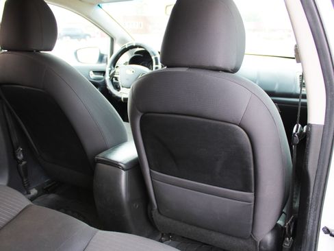 Used 2018 Kia Forte LX w/ LX Popular Package image 41