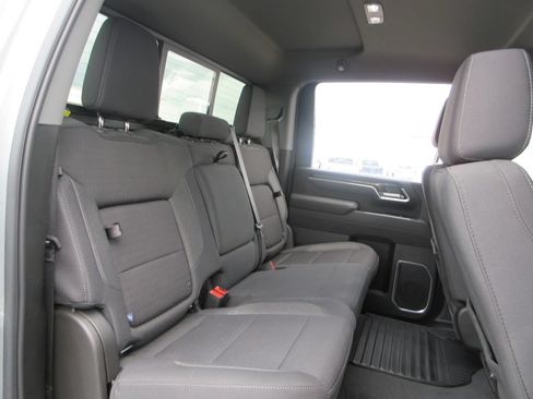 Certified 2025 GMC Sierra 3500 SLE w/ SLE Value Package AWD/4WD image 23