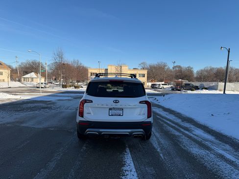 Used 2020 Kia Telluride EX w/ Towing Package image 6