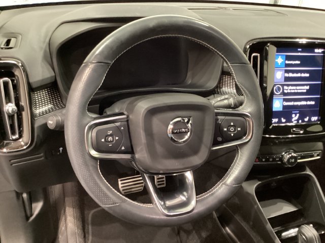 Used 2021 Volvo XC40 T5 R-Design w/ Climate Package AWD/4WD image 26