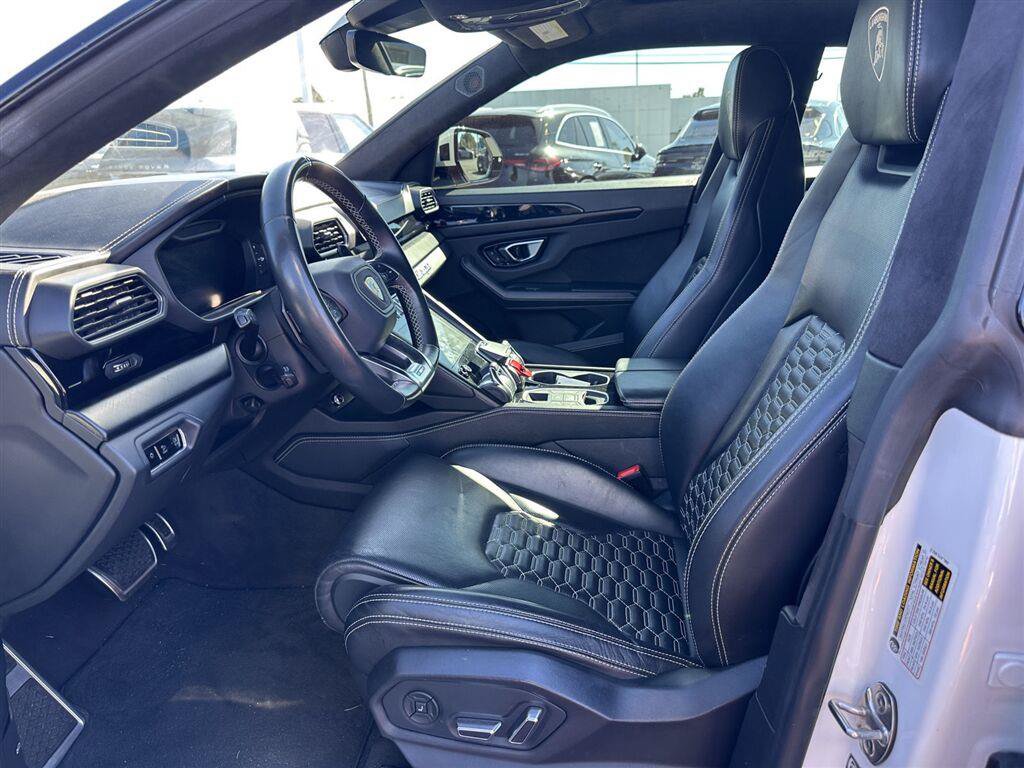 Used 2021 Lamborghini Urus AWD/4WD image 8
