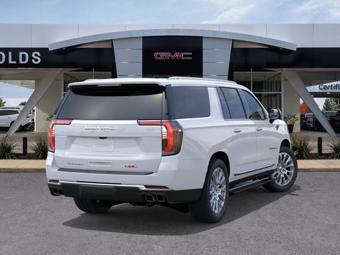 New 2026 GMC Yukon XL Denali w/ Denali Reserve Package AWD/4WD image 4