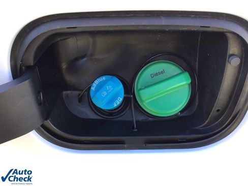 Used 2025 Chevrolet Silverado 2500 Custom w/ Custom Value Package image 10