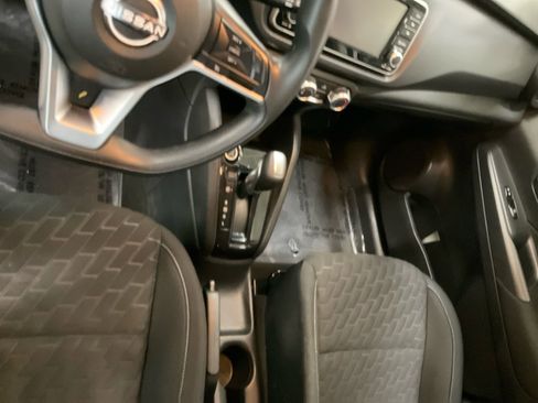 Used 2022 Nissan Kicks S image 11