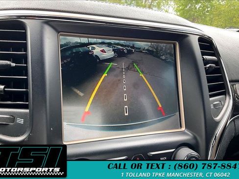 Used 2017 Jeep Grand Cherokee Overland AWD/4WD image 18