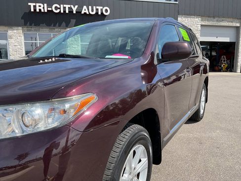 Used 2013 Toyota Highlander SE AWD/4WD image 2