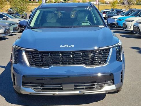 New 2026 Kia Sorento S image 2