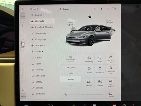 Used 2024 Tesla Model S image 16