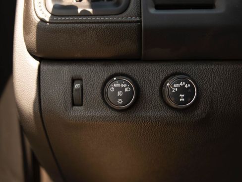 Used 2020 GMC Canyon SLT w/ Driver Alert Package AWD/4WD image 12