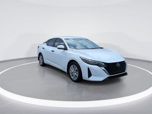 Used 2024 Nissan Sentra S image 9