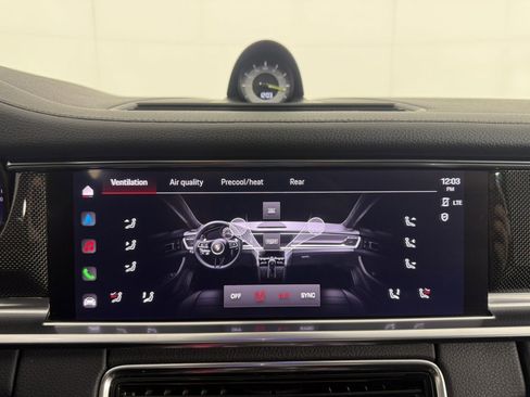 Used 2023 Porsche Panamera 4 Platinum Edition image 21