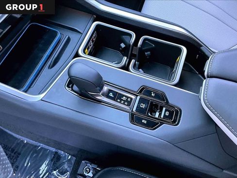 Used 2026 Lexus TX 500h AWD image 17