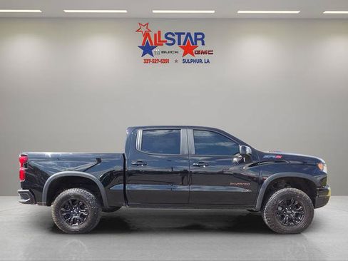 Used 2023 Chevrolet Silverado 1500 ZR2 w/ Technology Package AWD/4WD image 8
