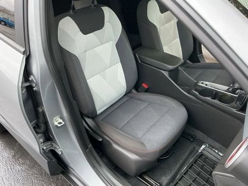 Used 2024 Chevrolet Trax RS w/ Sunroof Package image 26