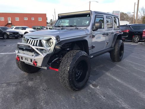 Used 2019 Jeep Wrangler Unlimited Sport S image 12