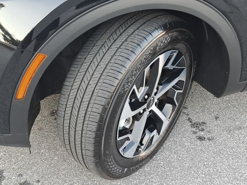 Used 2023 Kia Sportage EX image 29