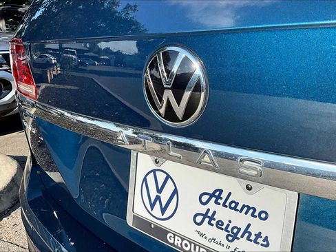 Used 2022 Volkswagen Atlas SEL image 32