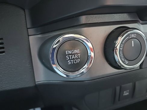 Used 2022 Toyota Tacoma TRD Sport AWD/4WD image 54