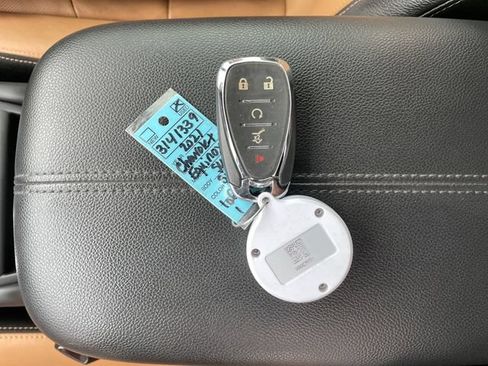 Used 2021 Chevrolet Equinox Premier AWD/4WD image 39