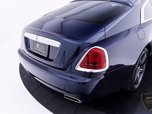 Used 2017 Rolls-Royce Wraith RWD image 25