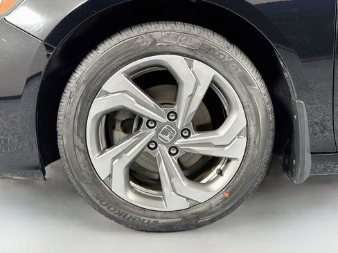 Used 2018 Honda Accord EX-L image 31