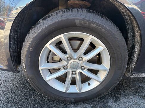 Used 2014 Dodge Grand Caravan SXT image 9