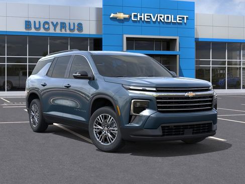 New 2026 Chevrolet Traverse LT w/ Driver Confidence Package FWD image 7