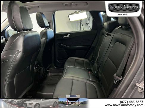 Used 2022 Ford Escape SEL w/ Technology Package image 13