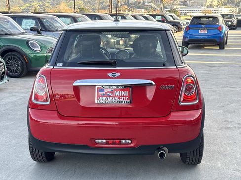Used 2013 MINI Cooper Hardtop image 4