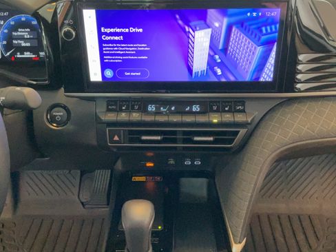 Certified 2025 Toyota Camry XLE w/ Premium Plus Package FWD image 25