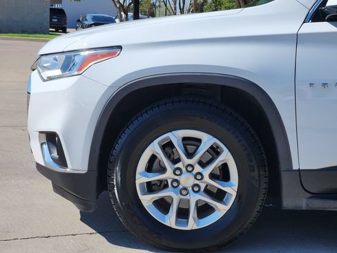 Used 2018 Chevrolet Traverse LT AWD/4WD image 14