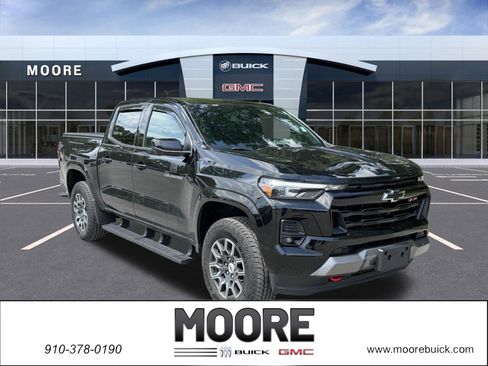 Used 2024 Chevrolet Colorado Z71 w/ Z71 Convenience Package 2 AWD/4WD image 1