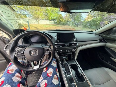Used 2018 Honda Accord EX-L image 14