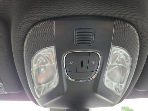 Used 2025 Jeep Compass Limited AWD/4WD image 17