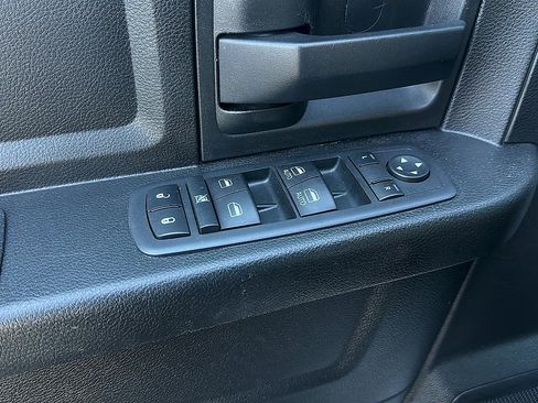 Used 2019 RAM 1500 Express AWD/4WD image 22