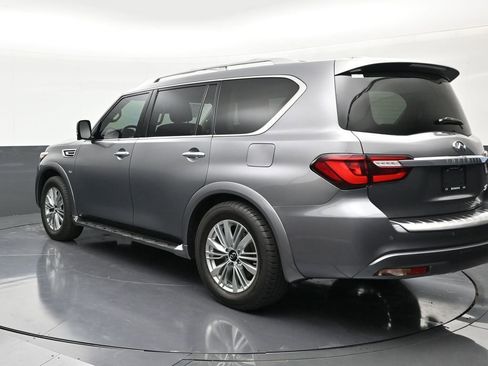 Used 2019 INFINITI QX80 Luxe w/ All-Season Package RWD image 3