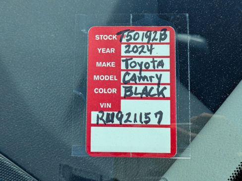 Used 2024 Toyota Camry SE w/ Convenience Package image 16